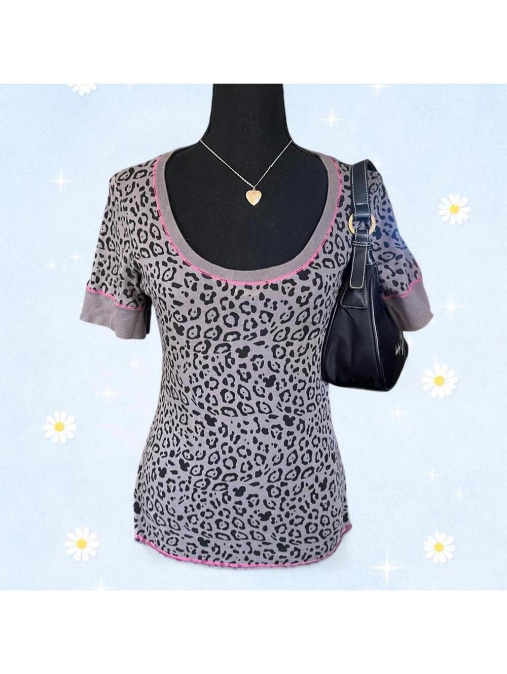 Ransom vintage y2k ransom leopard print baby tee size large 🩶